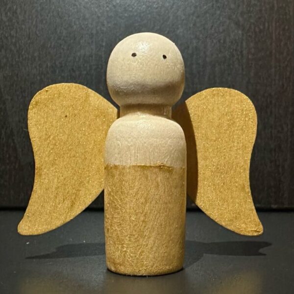 gouden engel, houten poppetje